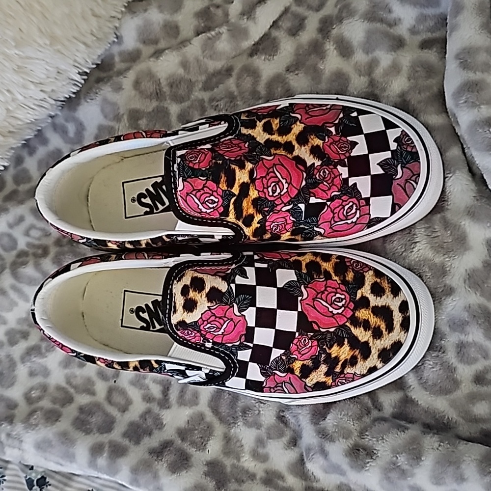 Rose/ cheetah print vans
